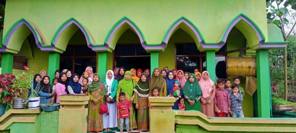 Blusukan Dusun Terpencil, Muslimat NU Probolinggo Ajari Parenting di Majelis Taklim