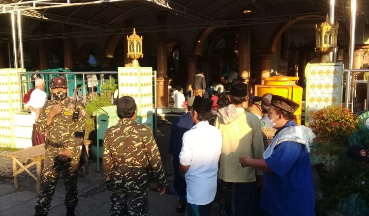 Banser Jaga Salat Idul Adha, Masyarakat Diingatkan Patuhi Protokol Kesehatan
